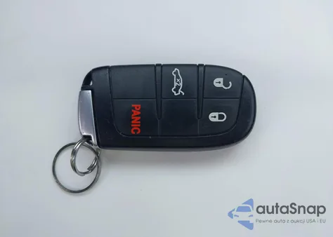 2014 Chrysler 300 из США, поврежденный, VIN 2C3CCAAG7EH175973